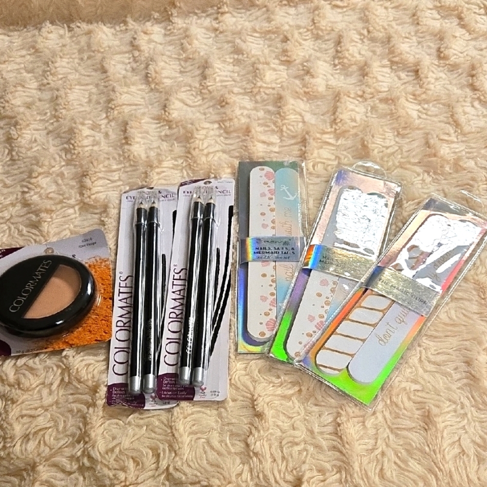 Colormates Makeup and Nail File Set